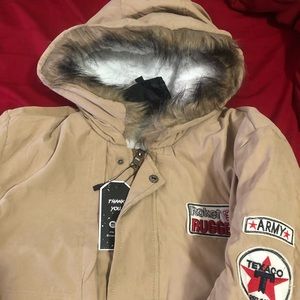 Long Khaki Parka coat! Brand new never worn. Large